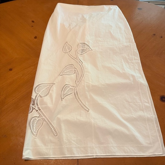 Venroy Cotton Maxi Skirt in White Sz L Floral Embroidered Side Slit Semi Sheer - Picture 3 of 15